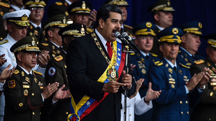 Presidente Maduro acusa a Juan Manuel Santos de estar detrás de incidente ocurrido durante acto público