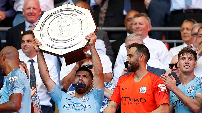 Tras ganar la Community Shield con el Manchester City, Claudio Bravo llegó a su título número 12 en Europa