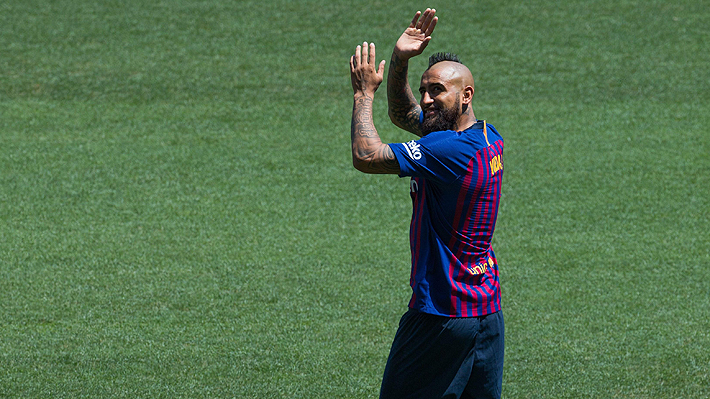 Vidal presentado en el Barcelona: "Llego al mejor equipo del mundo para ganar la Champions"