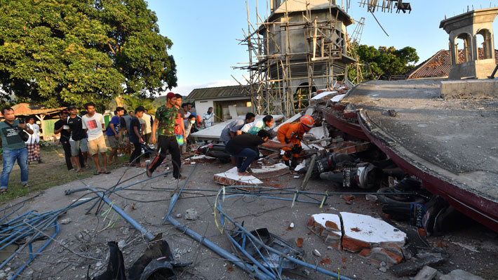 Terremoto en Indonesia: Familia de chileno contacta a Cancillería luego de perder su rastro