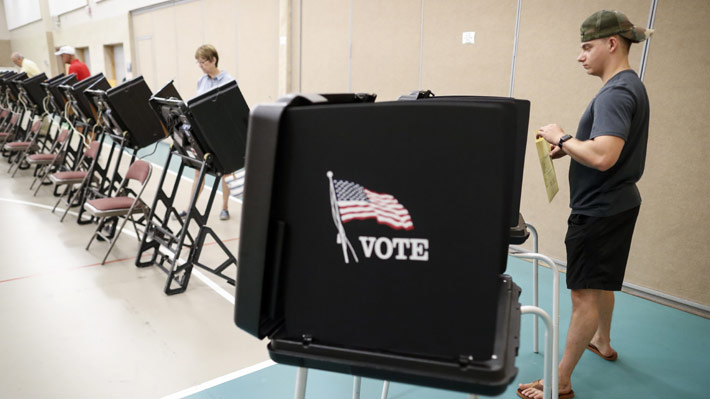 Ohio concurre a las urnas en comicios que pondrán a prueba a Trump y a los republicanos