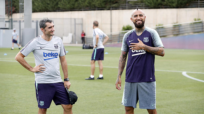 Los elogios con que Gerard Piqué y el DT del Barcelona adelantan que Vidal podría debutar el domingo en la Supercopa