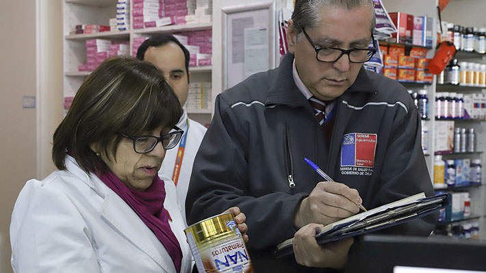 Seremi de Salud fiscaliza el retiro de NAN Prematuros en farmacias y hospitales