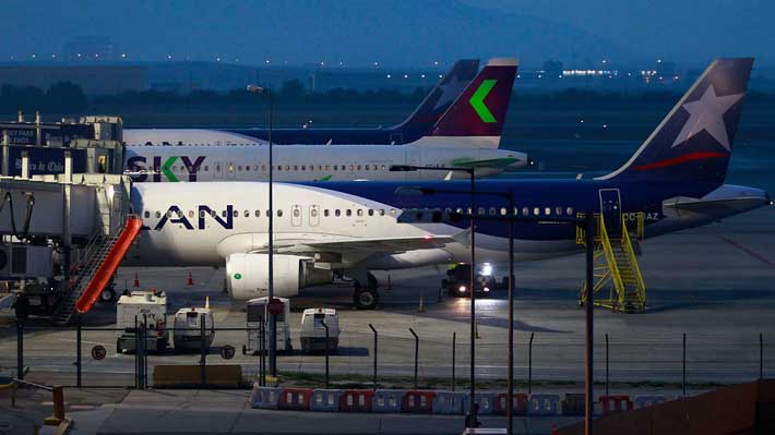 Avisos de bomba: Latam y Sky lamentan inconvenientes y aseguran que se protegerá a pasajeros afectados
