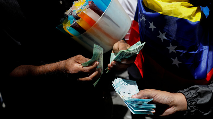 Venezuela oficializa en diario reconversión monetaria que comenzará el lunes