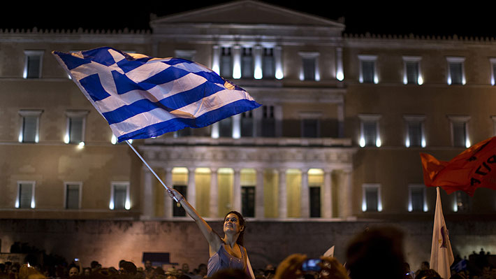 Grecia pone fin a los 8 años de ayuda financiera y de austeridad draconiana