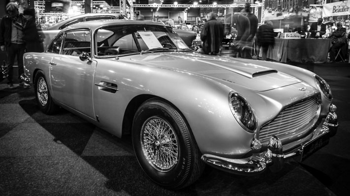 Costará más de dos mil millones de pesos: Aston Martin traerá de vuelta al mítico DB5 de James Bond