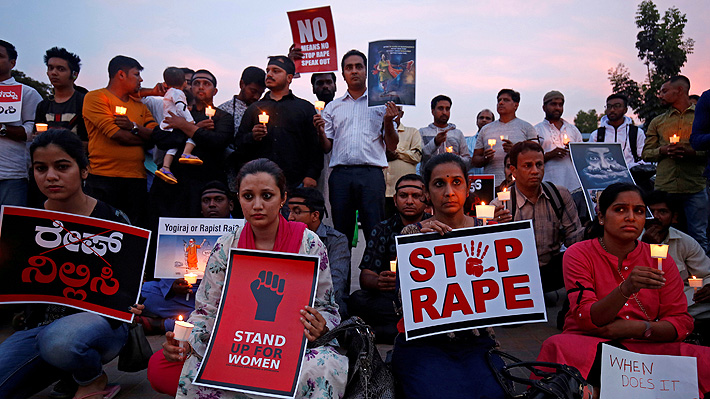 Condenan a muerte a dos hombres por violar a una niña de 8 años en India