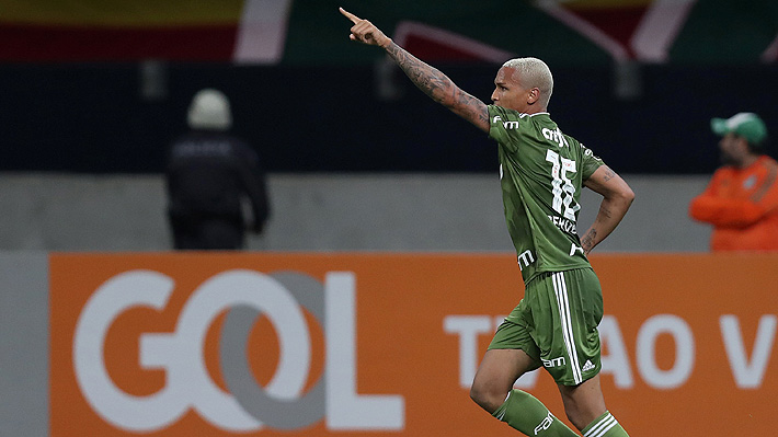 Se fue expulsado y no estará ante Colo Colo: El "vergonzoso show" de jugador de Palmeiras en la Libertadores