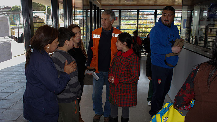 Niños llegan a hospital de Quintero con "vómitos y mareos" tras el regreso a clases