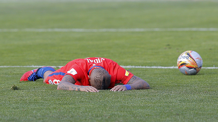 Vidal abandona anticipadamente la práctica de la "Roja" en Japón y enciende las alarmas