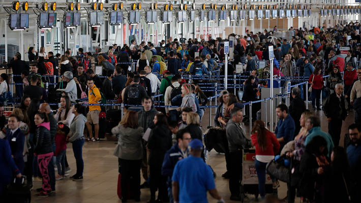 El plan del aeropuerto de Santiago ante la masiva salida y llegada de viajeros por Fiestas Patrias
