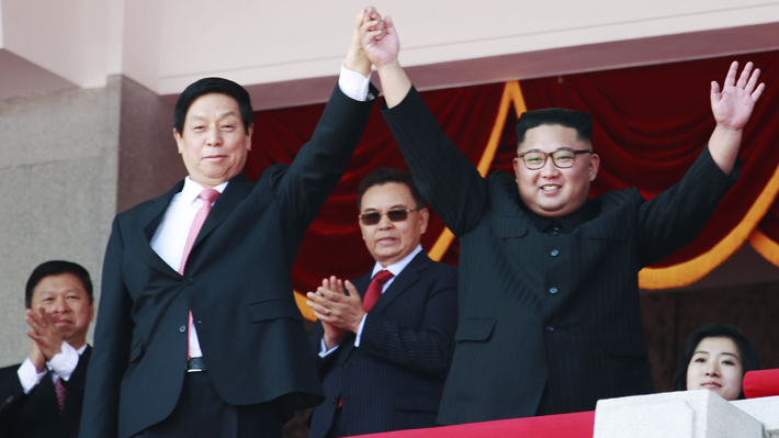 Corea del Norte celebra desfile militar por 70º aniversario sin misiles balísticos intercontinentales