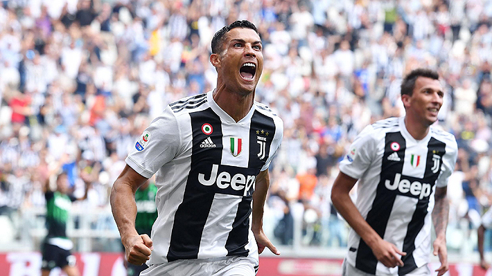 Marcó sus primeros goles oficiales con la Juventus: Mira el doblete de Cristiano ante el Sassuolo en el Calcio