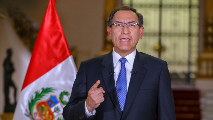 Presidente de Perú amenaza con disolver el Congreso si no se aprueban sus propuestas de reformas judiciales y políticas