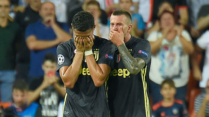 Cristiano fue expulsado a los 30 minutos en su debut con la Juventus en la Champions y salió llorando del campo
