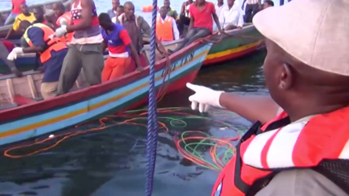 Más de 90 muertos en el naufragio de un ferri en Tanzania