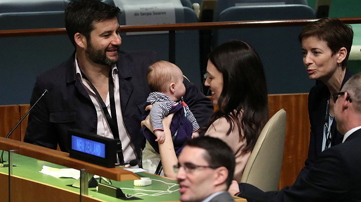 Primera Ministra de Nueva Zelanda hace historia al asistir junto a su hija recién nacida a la Asamblea General de la ONU