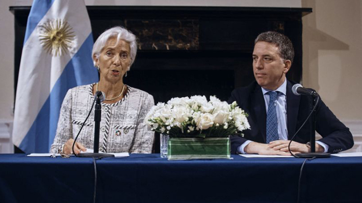 Argentina y el FMI anuncian nuevo acuerdo que aumenta en US$7.100 millones la ayuda financiera