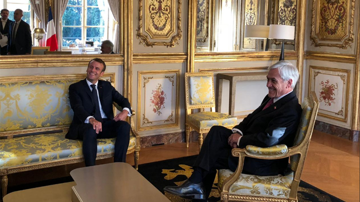 Piñera llega al Palacio del Elíseo para sostener encuentro con Emmanuel Macron