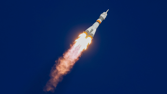 Astronautas sobreviven a lanzamiento fallido de nave espacial Soyuz