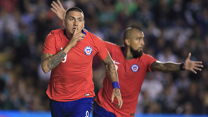 Chile mejora respecto al duelo con Perú y con gol de Castillo gana a México en la agonía