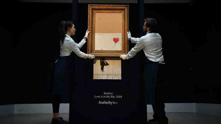 Banksy afirma que "Girl With Balloon" se tendría que haber destruido totalmente