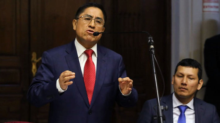 Perú ofrece recompensa por ex juez fugado a España y su abogado renuncia