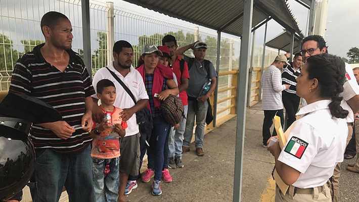 Caravana migrante busca reanudar hoy su marcha hacia EE.UU. tras llegar a México