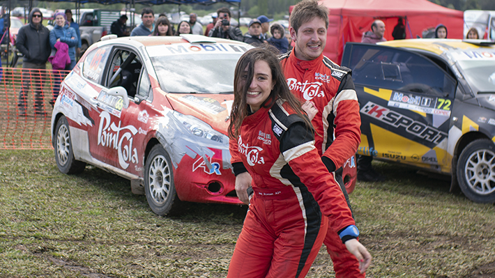 Javiera Román se transforma en la primera mujer campeona del RallyMobil