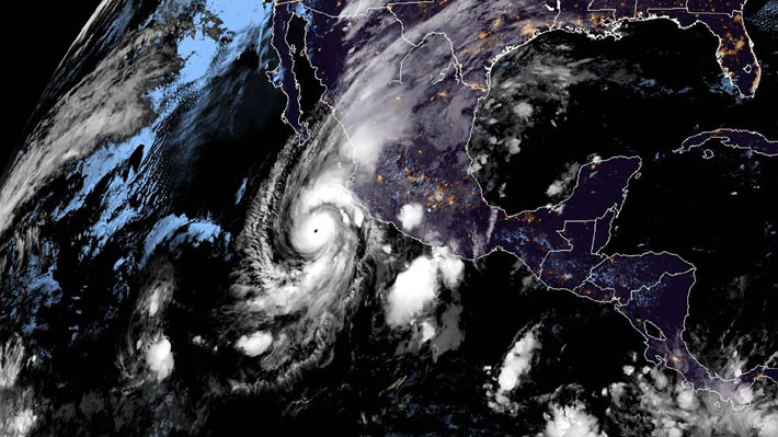 México se prepara para la llegada del huracán Willa: Podría alcanzar categoría 5 este lunes