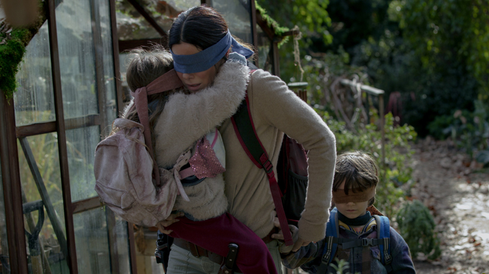 Netflix estrena el tráiler de la película post apocalíptica "Bird Box", protagonizada por Sandra Bullock