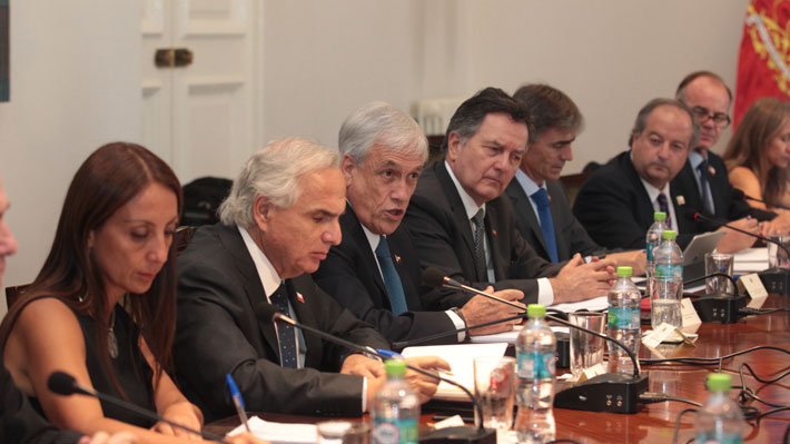 Piñera encabeza consejo de gabinete: Se revisará marcha del Gobierno y se planificará el resto del año