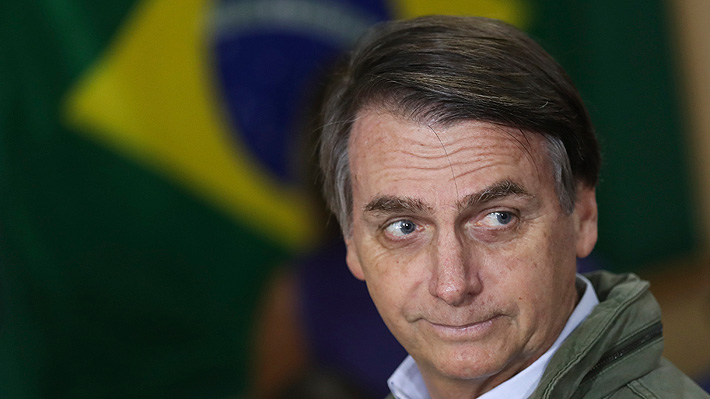 Bolsonaro se compromete a "cambiar juntos el destino de Brasil" tras ser electo Presidente