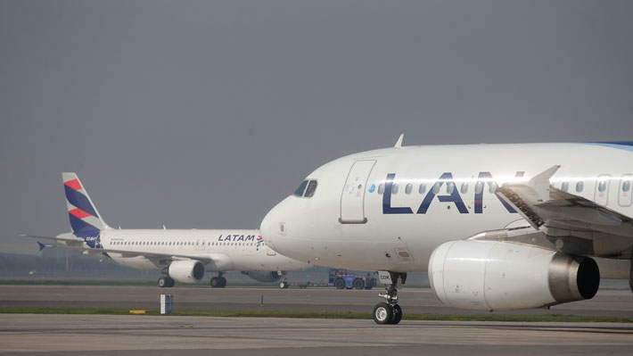 Avión de Latam aterrizó de emergencia en Argentina en medio de una tormenta de granizo