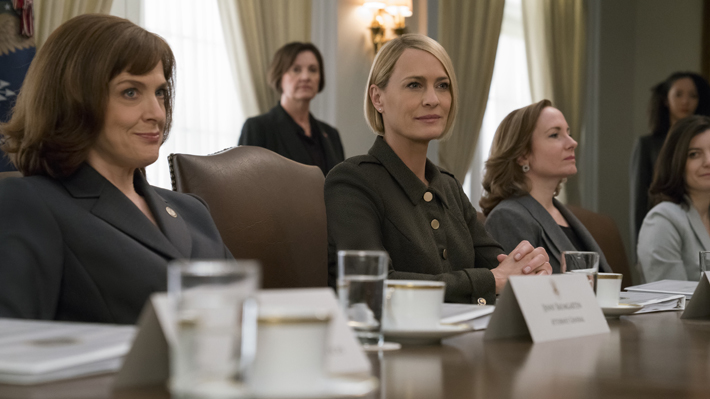 Última temporada de "House of Cards": El poder femenino marca el fin del primer gran éxito de Netflix