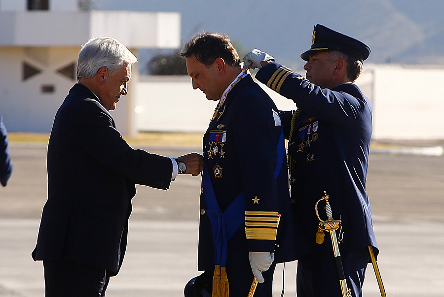 Presidente Piñera encabezó cambio de mando en la Fuerza Aérea
