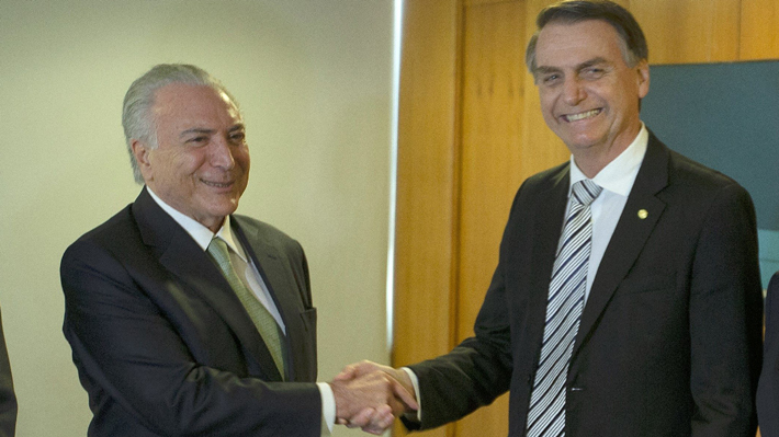 Bolsonaro y Temer prometen una transición "fluida" entre los gobiernos en Brasil