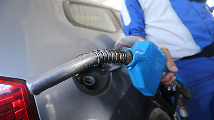Hacienda anuncia caída en los precios de los combustibles para esta semana y la próxima