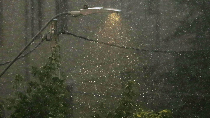 Lluvias y granizos en Santiago: Meteorología anuncia posibles tormentas eléctricas entre Valparaíso y Los Lagos