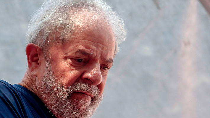 Lula sale de prisión por primera vez para ser interrogado por caso de corrupción