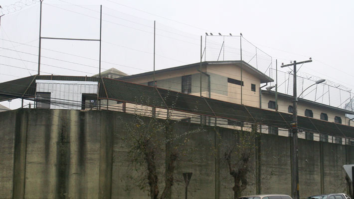 Internos protestan en techo de la cárcel de Temuco en rechazo a la muerte de Catrillanca
