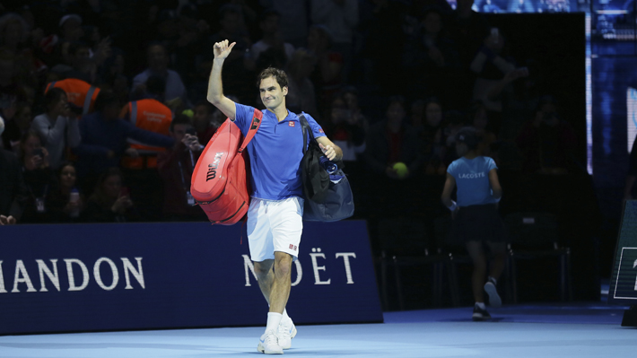 Federer es eliminado sorpresivamente en semifinales del Masters de Londres a manos de Zverev y cierra su temporada