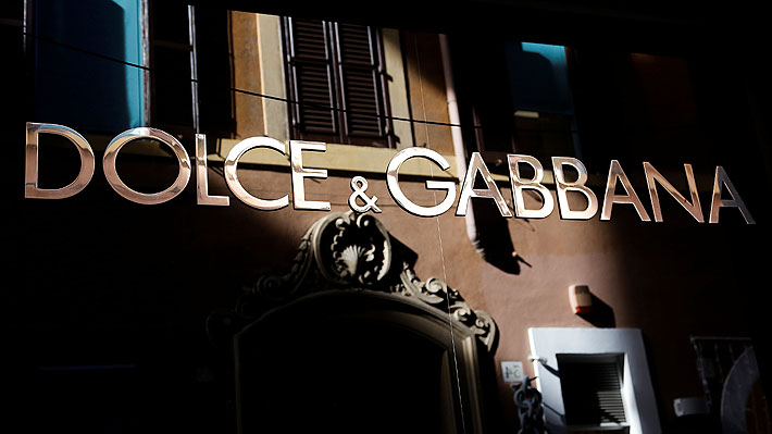 Dolce & Gabbana cancela desfile en China tras publicación de videos considerados racistas