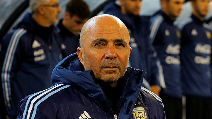 Los días de definiciones que vive Jorge Sampaoli a cuatro meses de ser despedido de la selección argentina