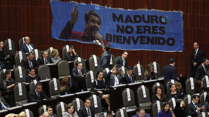 Le gritaron "dictador": Expresiones hostiles contra Maduro en su visita a México para investidura de AMLO