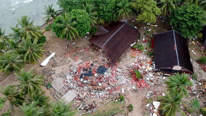 Cifra preliminar asciende a 222 fallecidos y 843 heridos por devastador tsunami en Indonesia