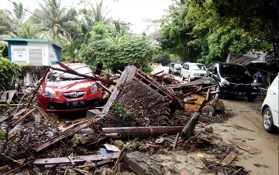 Galería: Las impactantes imágenes que dejó el asolador tsunami en Indonesia