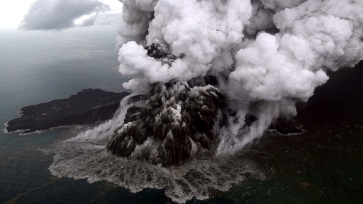Remoción de masa volcánica: El fenómeno que provocó el devastador tsunami en Indonesia