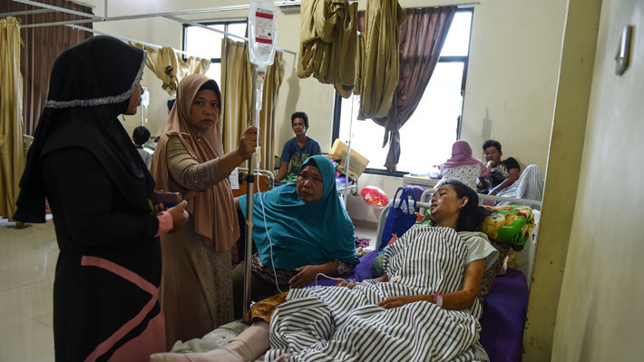 El otro drama tras el tsunami de Indonesia: Las enfermedades y la falta de alimentos
